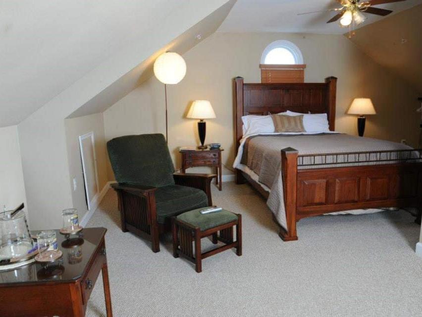 Blue Heron Inn - A Bed And Breakfast Llc Соломонс Экстерьер фото
